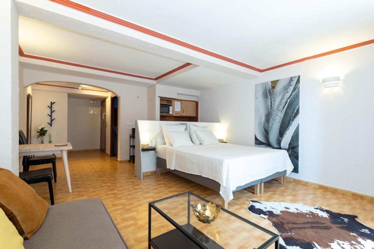 Unique Hotel Apartments Τορεβιέχα Εξωτερικό φωτογραφία