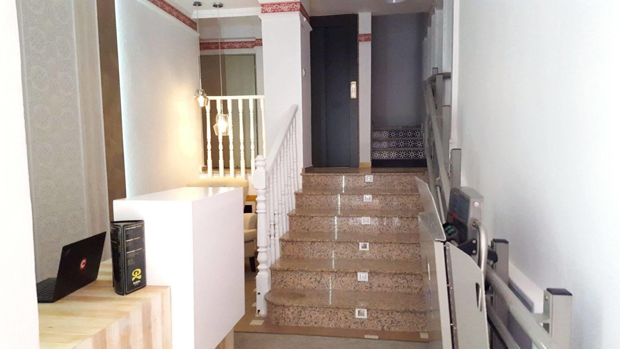 Unique Hotel Apartments Τορεβιέχα Εξωτερικό φωτογραφία